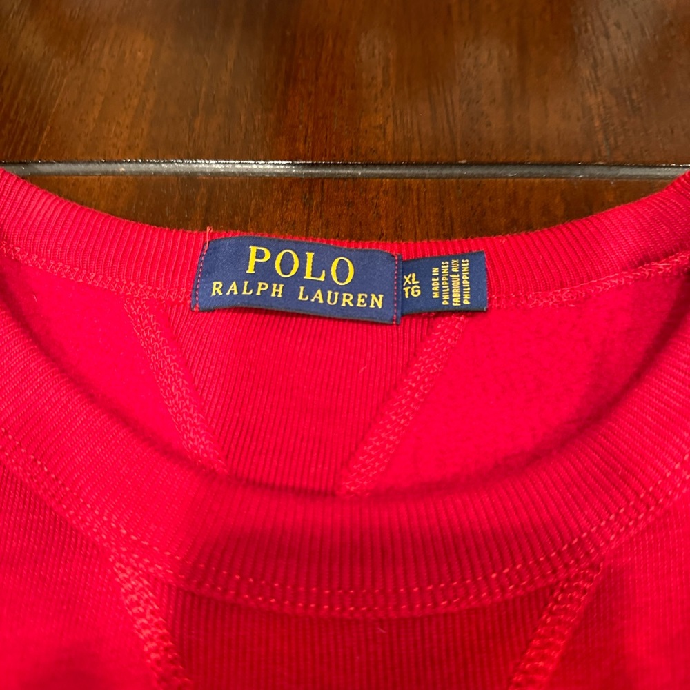 Men's Red Polo Sweatshirt. Size XL - New no tags - Picture 3 of 3
